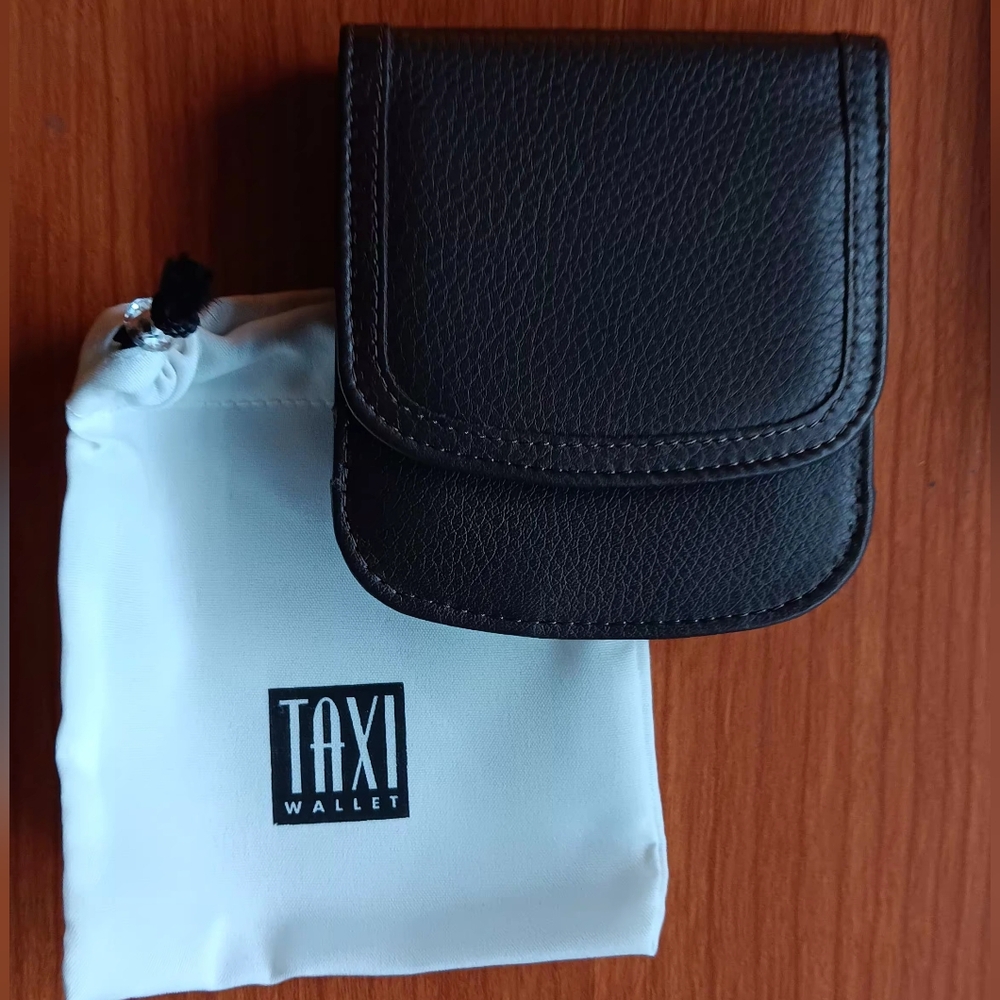 The Original Taxi Wallet, NWT in Espresso Brown